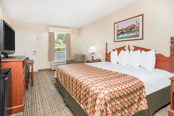 Hotel Baymont Inn And Suites Anderson Clemson
