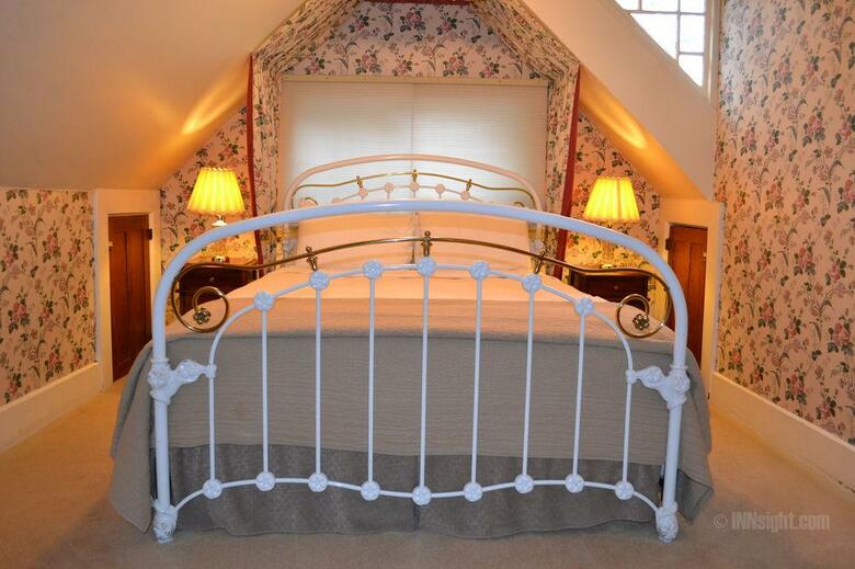 Hostal Cedar Gables Inn