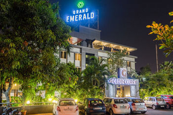 Hotel Treebo Grand Emerald