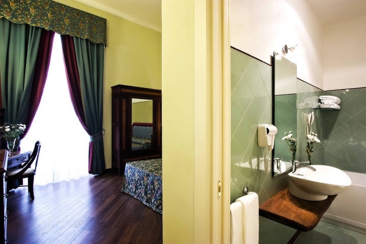 Decumani Hotel De Charme