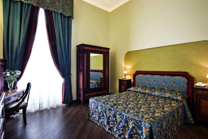 Decumani Hotel De Charme