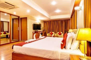 Hotel Octave Suites Residency Rd