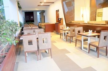 Siesta Andheri Hotel