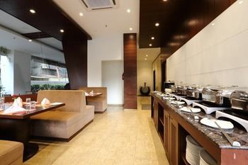 Siesta Andheri Hotel