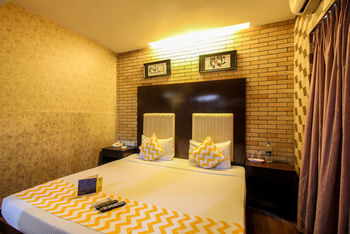 Hotel Savoy Suites