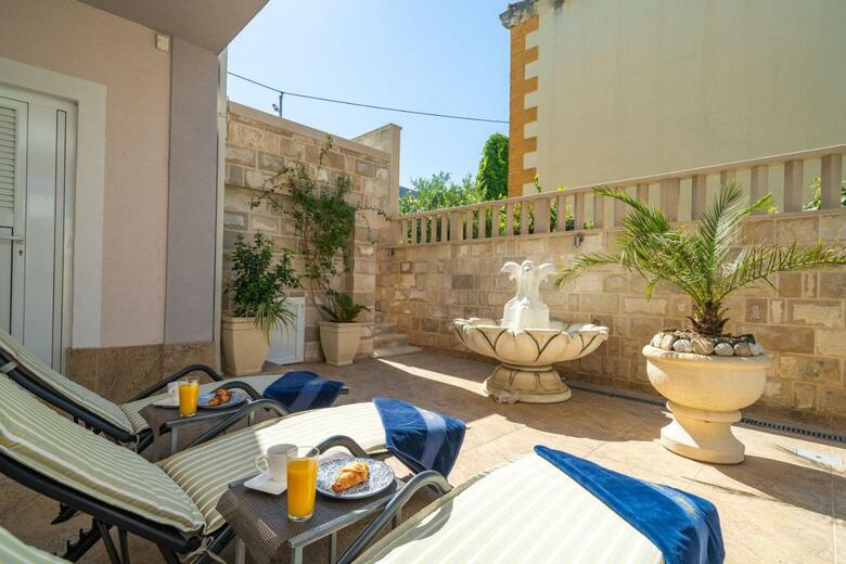 Apartments Aura