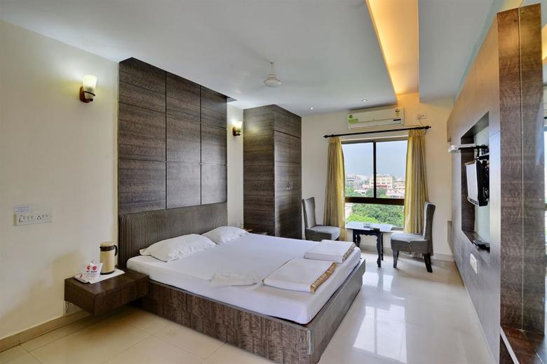 Hotel Rushabh Home