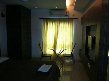 Hotel Rushabh Home