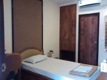 Hotel Rushabh Home