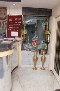 Hotel Rushabh Home