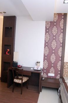 Hotel Rushabh Home