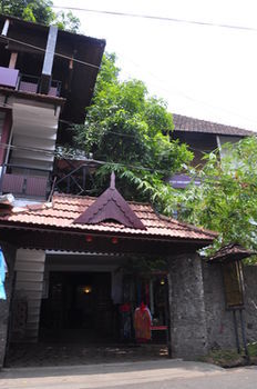 Hotel The Mango Tree Inn