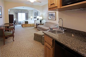 Holiday Inn Express Hotel & Suites Conroe I-45 North