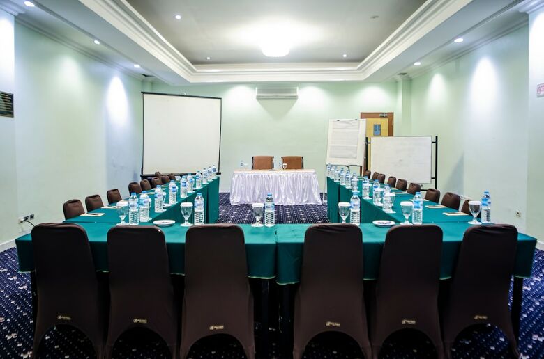 Mega Anggrek Hotel & Convention