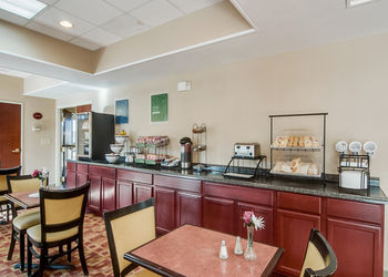 Hotel Comfort Inn And Suites Radford
