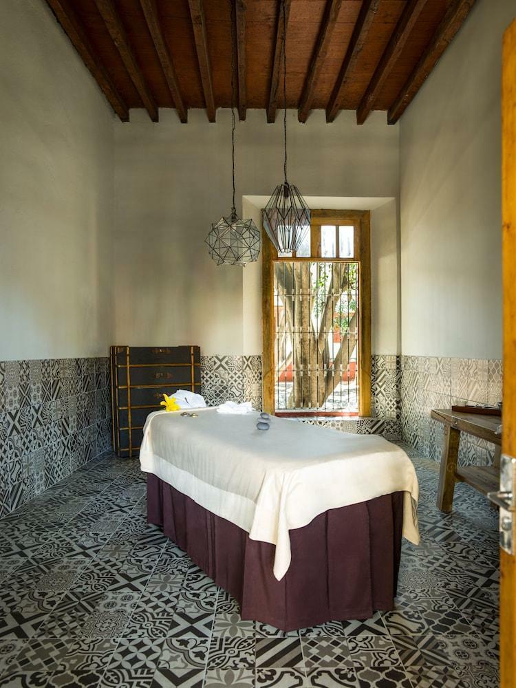 Hotel Fiesta Americana Hacienda Galindo