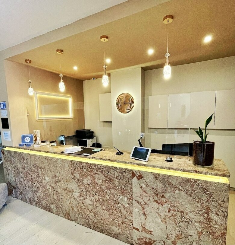 Nidimos Hotel