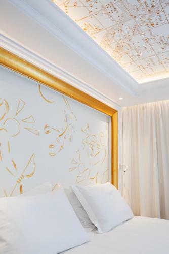 Hotel Galaxias