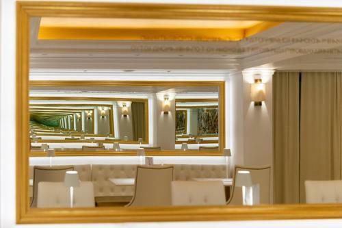 Hotel Galaxias