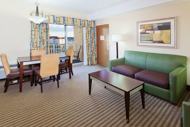 Hotel Holiday Inn Express N.myrtle Beach- Little River