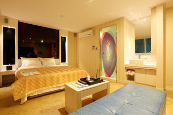 Major Hotel