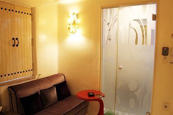 Hotel M