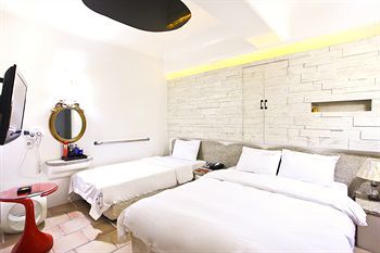 Hotel M