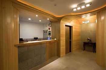 Ez Hotel