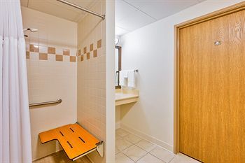 Hotel Americinn Lodge & Suites Monmouth