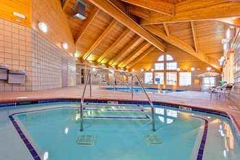 Hotel Americinn Lodge & Suites Monmouth