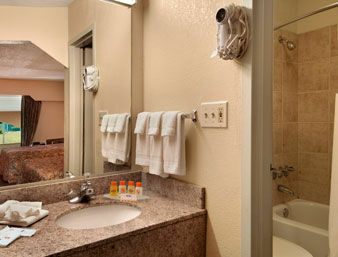 Hotel Rodeway Inn & Suites