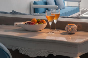 Aparthotel Thirea Suites & Studios - Adults Only