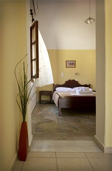 Hotel Agia Irini