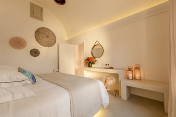 Hotel Santo Maris Oia, Luxury Suites & Spa
