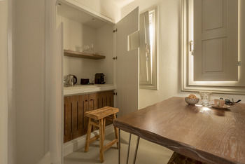 Hotel Santo Maris Oia, Luxury Suites & Spa