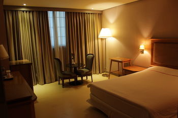 Solium Business Hotel