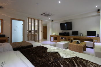 Belamie Hotel