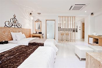 Belamie Hotel