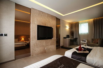 Polaris Hotel
