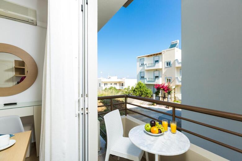Aparthotel Eltina Hotel
