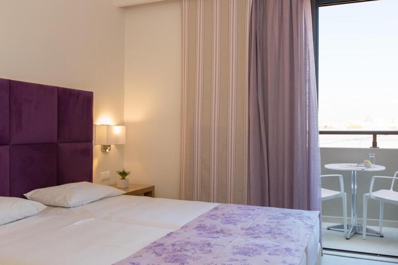 Aparthotel Eltina Hotel