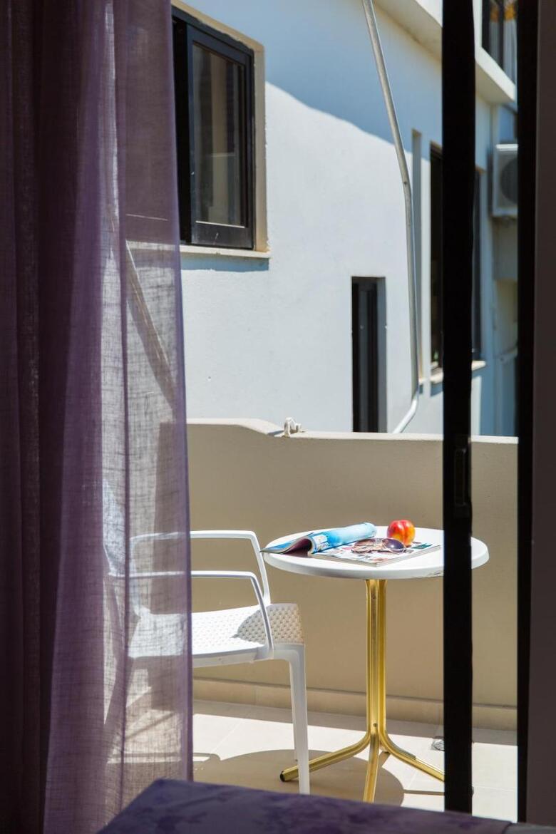 Aparthotel Eltina Hotel