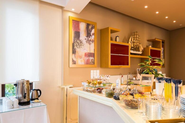 Aparthotel Eltina Hotel