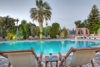 Aparthotel Zoumis Studios