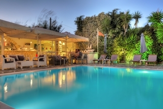 Aparthotel Zoumis Studios