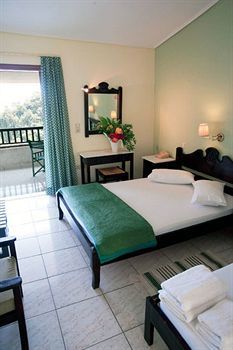 Daphne Hotel