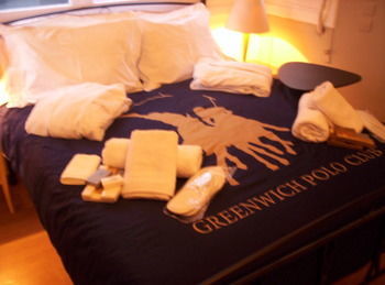 The New Yorkers Hotel