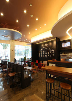 Sunshine Hotel