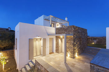 Villa White Tinos Luxury Suites