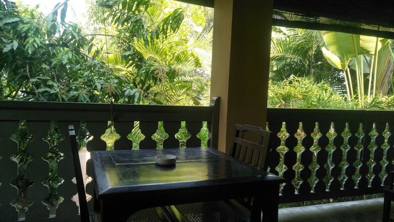 Hotel Satri House